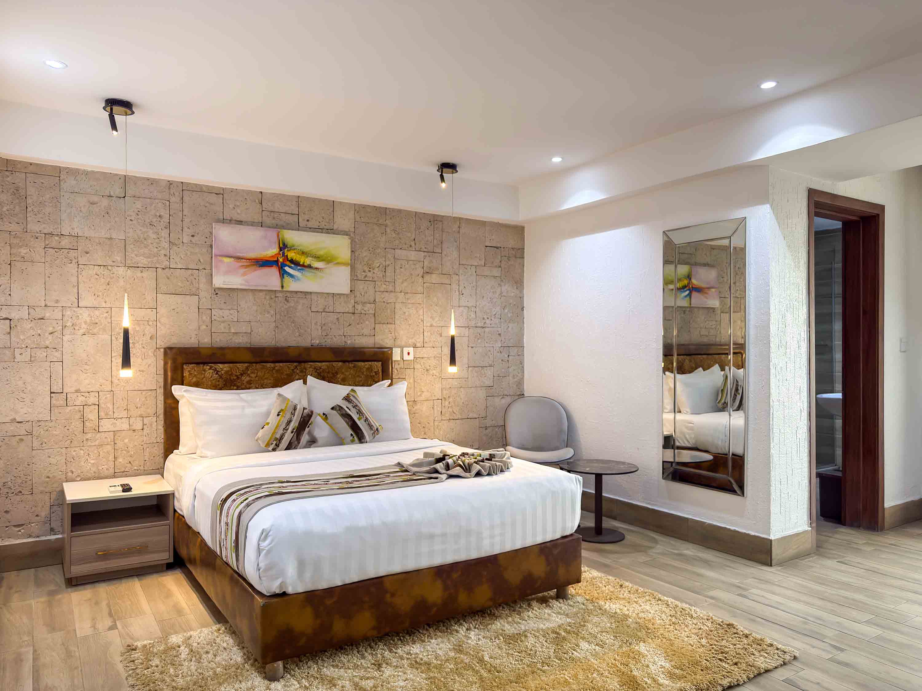 BUSINESS ROOM - Image 1